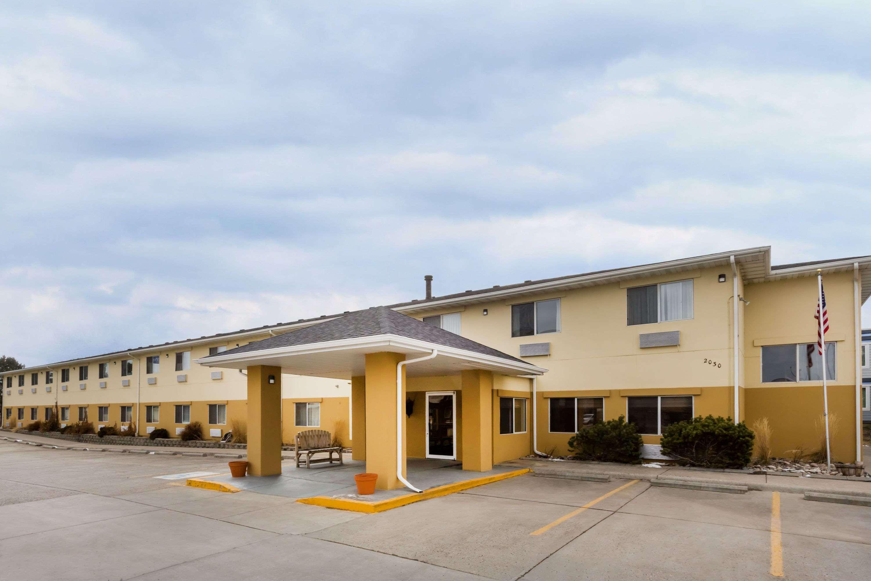 Hotel Baymont By Wyndham Billings Extérieur photo